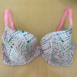 👚SALE👚Victoria’s Secret Lined Demi Bra